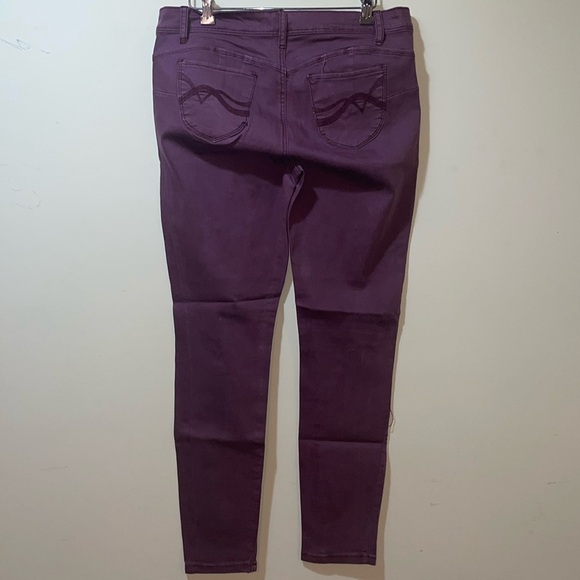Womens Rue 21 Get The Lift Jean’s - Picture 4 of 5
